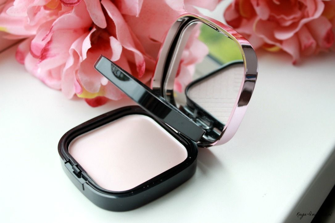 MUA Luxe Strobe and Glow highlight kit, pink luster KayaQuintana.nl